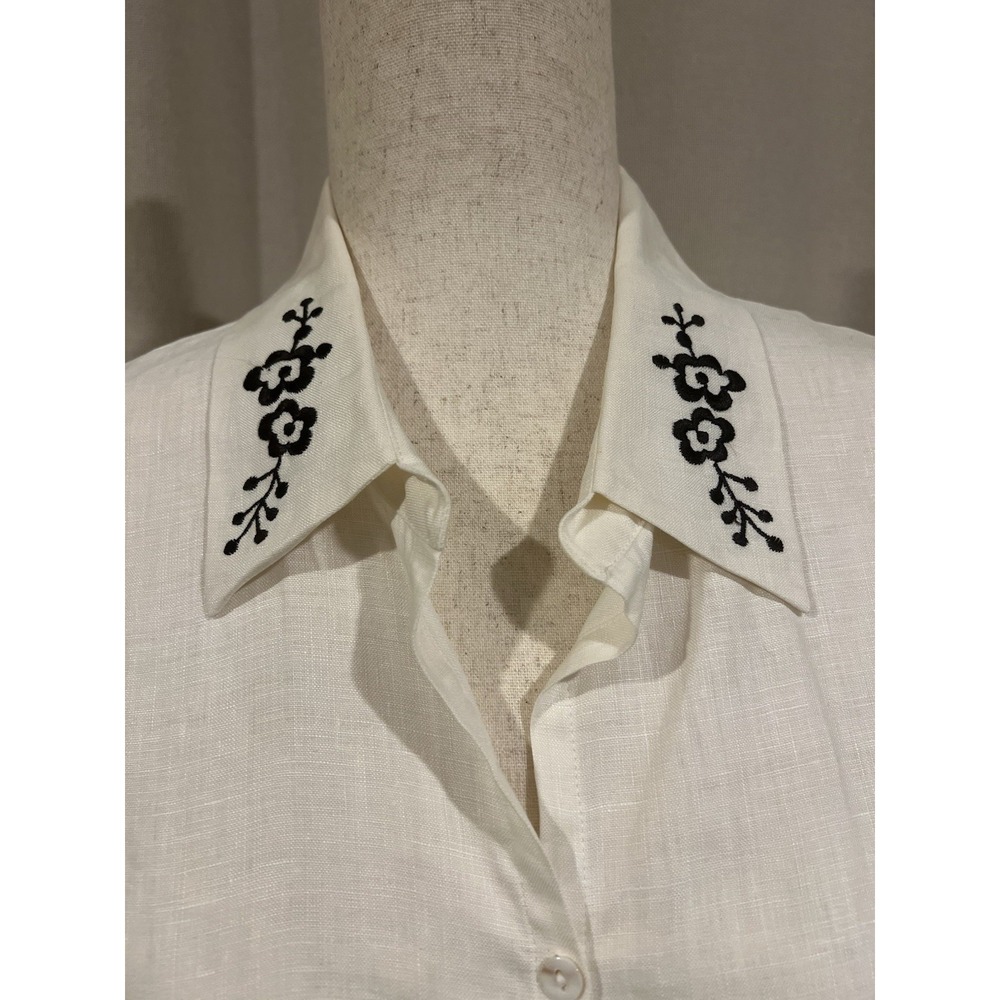 Blaine Trump Vintage Women's Shirt 100%‎ Linen Medium With Embroidery - Picture 3 of 7